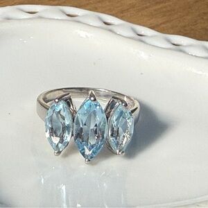 marquise-cut sky blue topaz gemstone Women’s Ring 925 Sterling Silver 7.5 Size